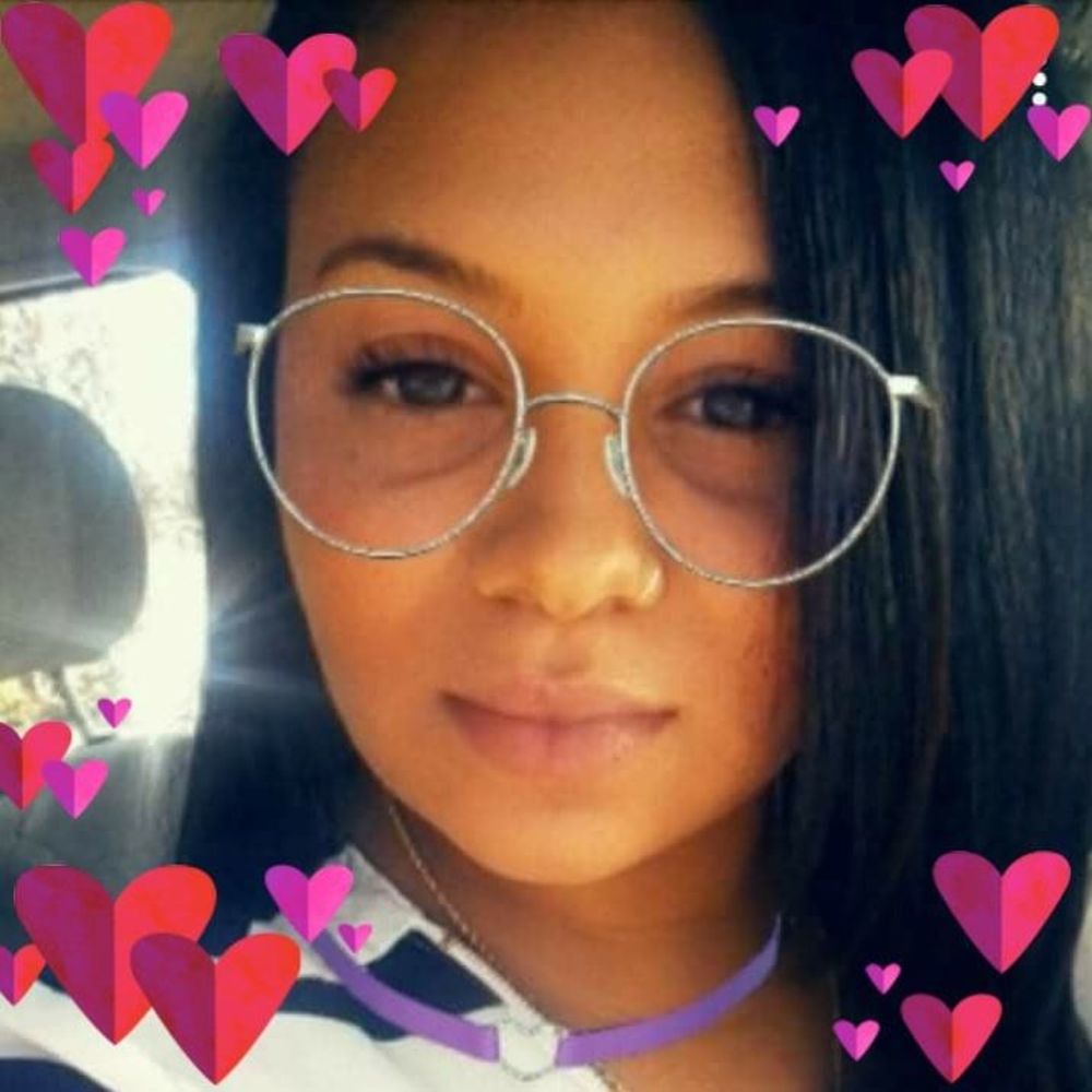 Meet your Posher, Brittney